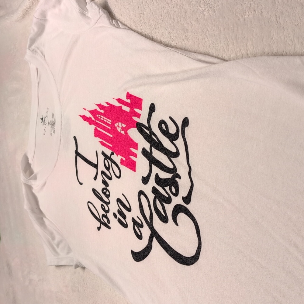 Disney women's tee "I belong in a Castle" Princess Fitted graphic Tee XL 14/16 - Picture 9 of 10